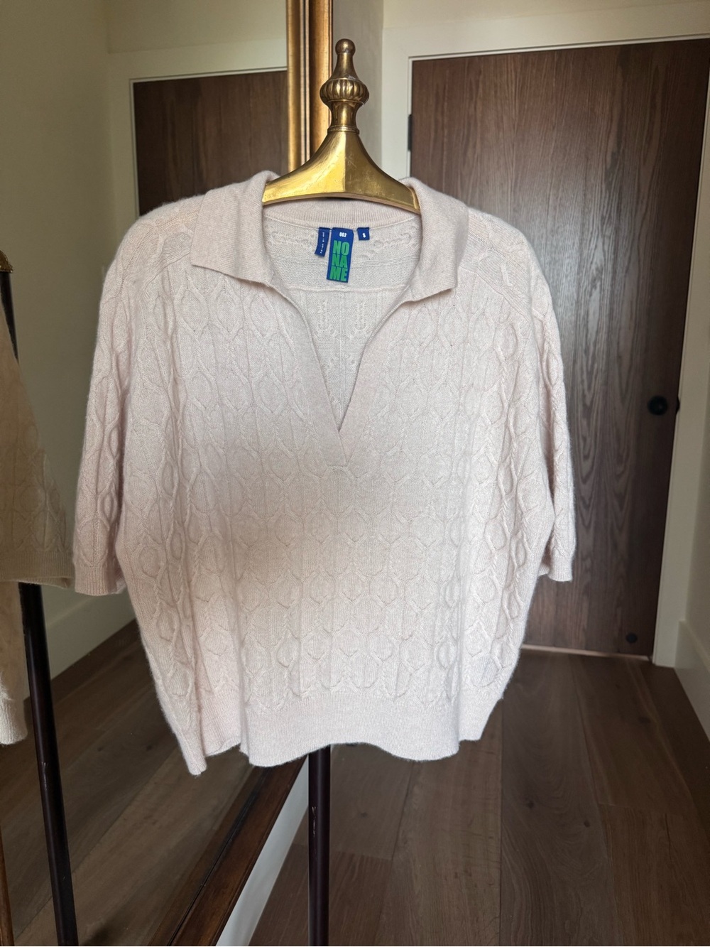 Pale Pinky but mostly cream Cable-Knit Collared Sweater 100% cashmere